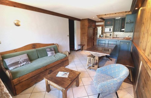 Le Lavachet Apartment | 10th floor, view open, terrace, tv, ski locker, 65m², Tignes