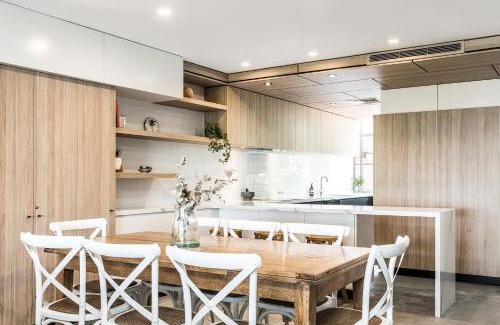 Byron Bay Apartment | 11 James Cook Apartments - w. pool & beach access
