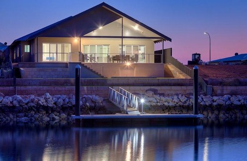 Exmouth House | 11 Kestrel Place - Private Jetty