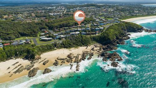 Forster House | 11 Lakeview Crescent