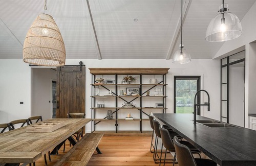 Bright House | 11 Lowen Drive, Bright - 11 Lowen Drive exceeds everyone’s expectations well before you consider its beautiful decor, expansive backyard and stunning location by the Ovens River.