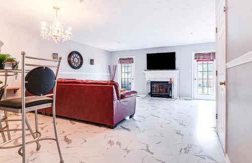 Bel Air South House | 11 Mi to Dtwn Aberdeen Spacious Townhome!