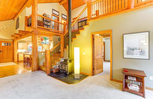 Port Angeles House | 11 Mi to Olympic National Park Home with Deck!