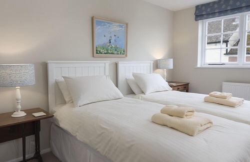 Salcombe Cottage | 11 Robinsons Row, SALCOMBE