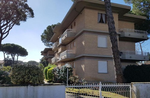 Cinquale Apartment | 11 Via Giulio Cesare