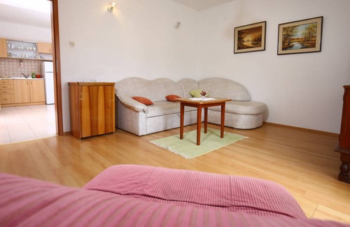 Splitska Apartment | 110 m² Apartment ∙ 2 bedrooms ∙ 5 guests