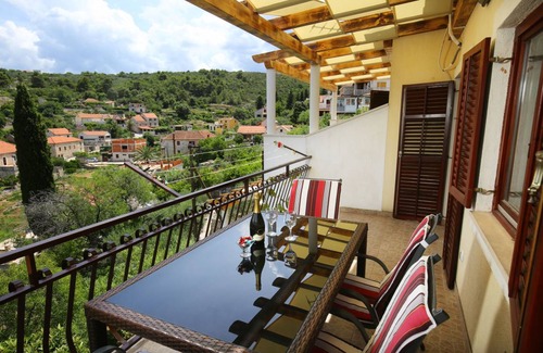 Splitska Apartment | 110 m² Apartment ∙ 2 bedrooms ∙ 5 guests