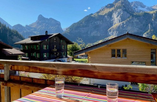 Kandersteg Apartment | 110 m² Apartment ∙ 2 bedrooms ∙ 4 guests
