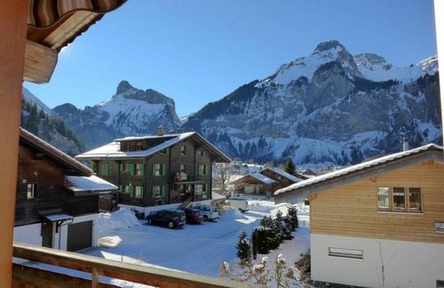 Kandersteg Apartment | 110 m² Apartment ∙ 2 bedrooms ∙ 4 guests