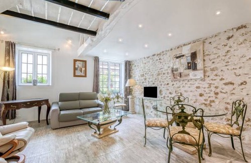 Gouaix House | 110 m² House ∙ 1 bedroom ∙ 2 guests