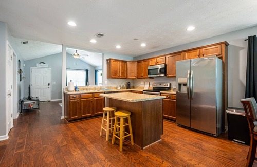 Emerson House | 110 m² House ∙ 3 bedrooms ∙ 6 guests