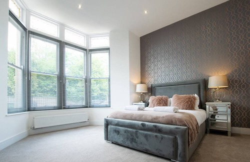 Bristol Apartment | 111 m² Apartment ∙ 2 bedrooms ∙ 6 guests