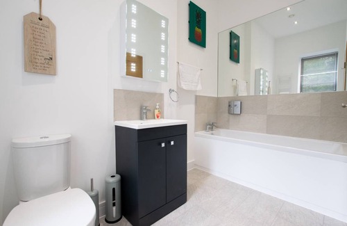 Bristol Apartment | 111 m² Apartment ∙ 2 bedrooms ∙ 6 guests