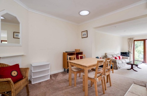 Yarnton Apartment | 112 m² Apartment ∙ 1 bedroom ∙ 3 guests