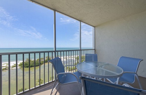 South Island Condo | 112 m² Condo ∙ 2 bedrooms ∙ 6 guests