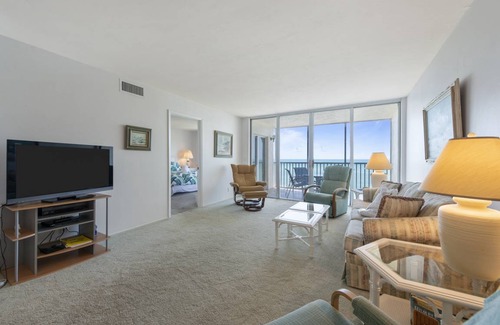 South Island Condo | 112 m² Condo ∙ 2 bedrooms ∙ 6 guests