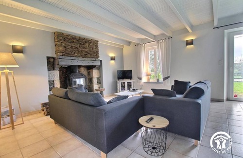 Plumeliau House | 112 m² Gîte ∙ 2 bedrooms ∙ 6 guests
