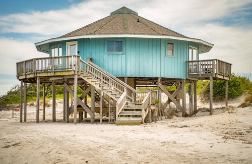 Cedar Island House | 112 m² House ∙ 2 bedrooms ∙ 4 guests
