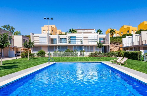 L'Ampolla Other | 115 m² Accommodation ∙ 3 bedrooms ∙ 6 guests