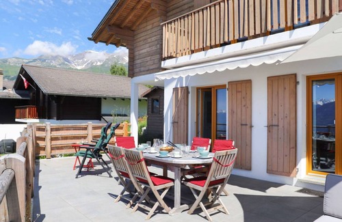 Lens Other | 115 m² Accommodation ∙ 3 bedrooms ∙ 6 guests