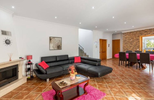 Azinhal e Amendoeira House | 115 m² House ∙ 3 bedrooms ∙ 6 guests