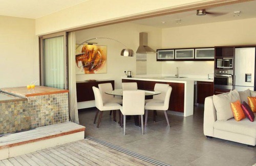 Grand-Baie Resort | 115 m² Resort ∙ 3 bedrooms ∙ 6 guests