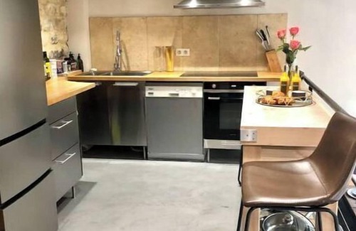 La Villette Apartment | 115m2 air-conditioned loft with indoor terrace