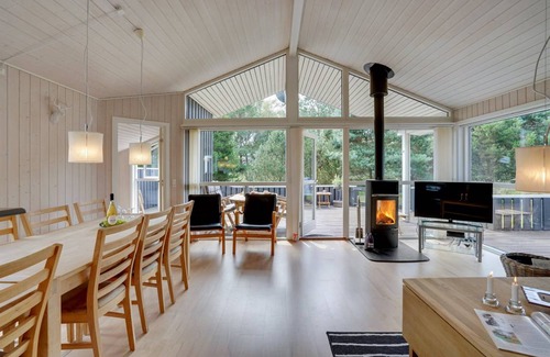 Torup Strand House | 116 m² House ∙ 4 bedrooms ∙ 8 guests