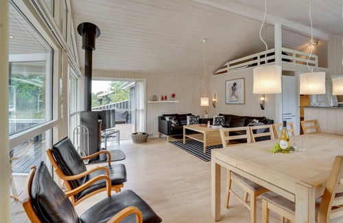 Torup Strand House | 116 m² House ∙ 4 bedrooms ∙ 8 guests