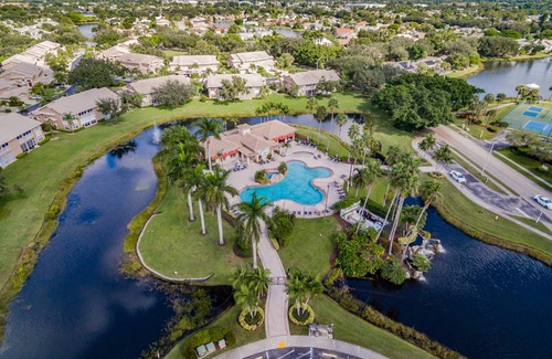 Cypress Lake Condo | 117 m² Condo ∙ 2 bedrooms ∙ 4 guests