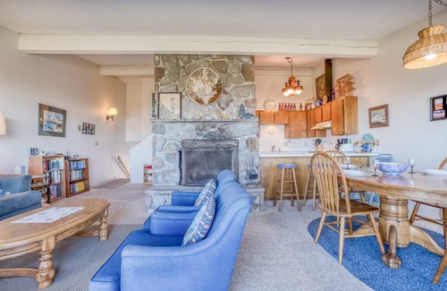 Sandpiper Village Condo | 117 m² Condo ∙ 3 bedrooms ∙ 8 guests