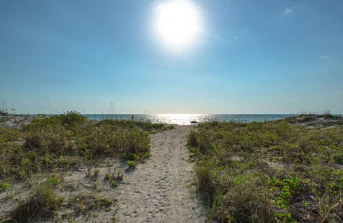 Indian Rocks Beach Condo | 119 m² Condo ∙ 2 bedrooms ∙ 6 guests