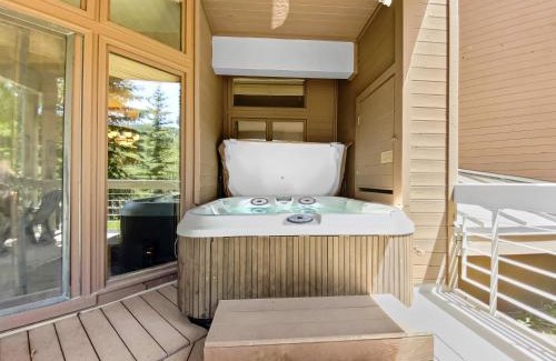 Deer Valley Apartment | 12 C Powder Run condo