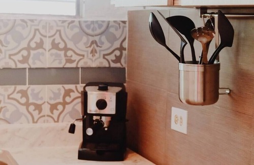 Santurce House | 12 Guest Duplex w Free Parking next to Ocean Park