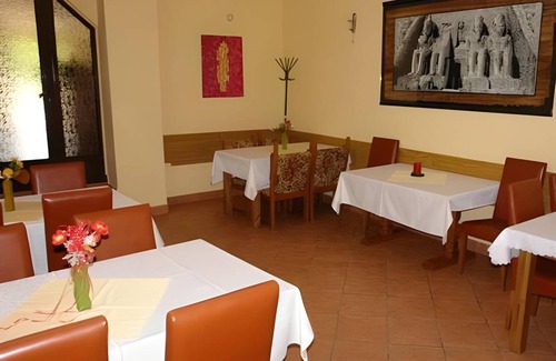 Satu Mare Bed & Breakfast | 12 m² Bed and breakfast ∙ 3 guests