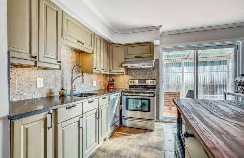 Pointe-aux-Trembles House | 12 m² House ∙ 3 bedrooms ∙ 6 guests