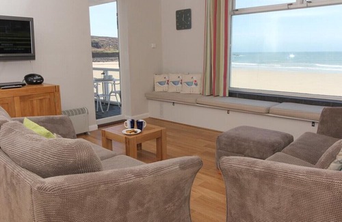 St Ives House | 12 Piazza - Two Bedroom House, Sleeps 6