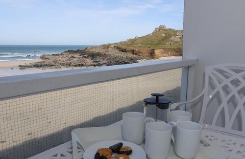 St Ives House | 12 Piazza - Two Bedroom House, Sleeps 6