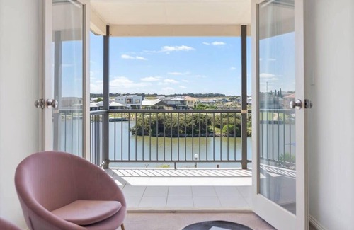 Nangkita House | 12 Wentworth Pde Hindmarsh Island - Wi-Fi Included