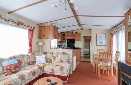 Great Yarmouth Cottage | 120 Caravan