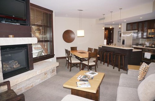 Snowmass Village Hotel | 120 Carriage Way #2205 (203157-9419) - 2 Br Condo