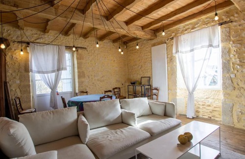 Saint-Pierre-de-Chignac House | 120 m² House ∙ 2 bedrooms ∙ 5 guests