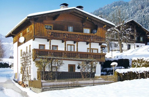 Bruck am Ziller Apartment | 120 m² Apartment ∙ 4 bedrooms ∙ 10 guests