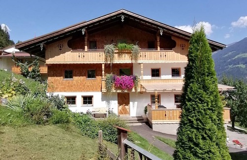 Fuegenberg Apartment | 120 m² Apartment ∙ 4 bedrooms ∙ 8 guests