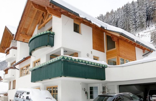 Mathon Apartment | 120 m² Apartment ∙ 3 bedrooms ∙ 7 guests