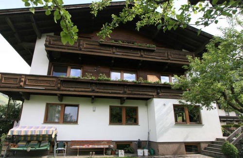 Hippach Apartment | 120 m² Apartment ∙ 4 bedrooms ∙ 11 guests