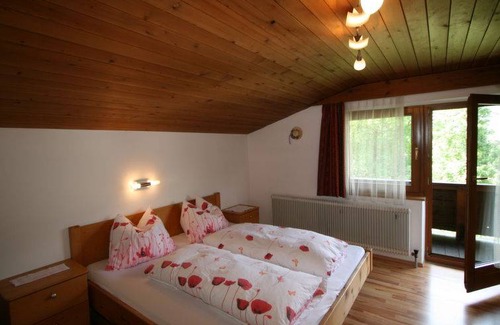 Hippach Apartment | 120 m² Apartment ∙ 4 bedrooms ∙ 11 guests