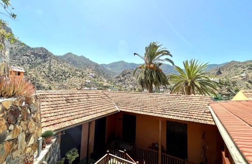 Vallehermoso Ski Chalet | 120 m² Chalet ∙ 2 bedrooms ∙ 4 guests