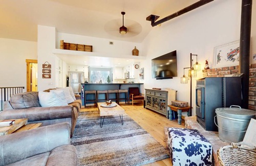 Mammoth Lakes Condo | 120 m² Condo ∙ 2 bedrooms ∙ 6 guests