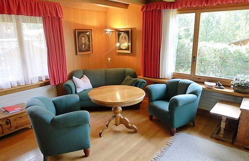 Kandersteg House | 120 m² House ∙ 3 bedrooms ∙ 6 guests